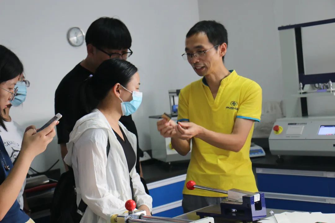 关于举行第十四届天下瓦楞纸箱品质治理培训班的通知 - 亿万28
