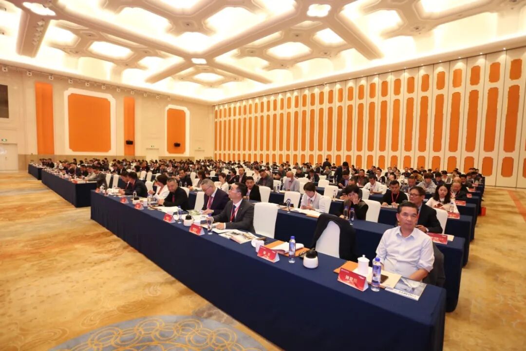 浙江省卫生用品商会2025年会暨二届四次会员代表大会圆满举行 - 亿万28